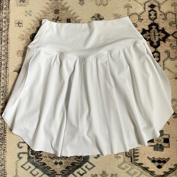 NWT Halara cloudfull crossover 2 in 1 skirt with side pocket shorts Size medium - Picture 5 of 15